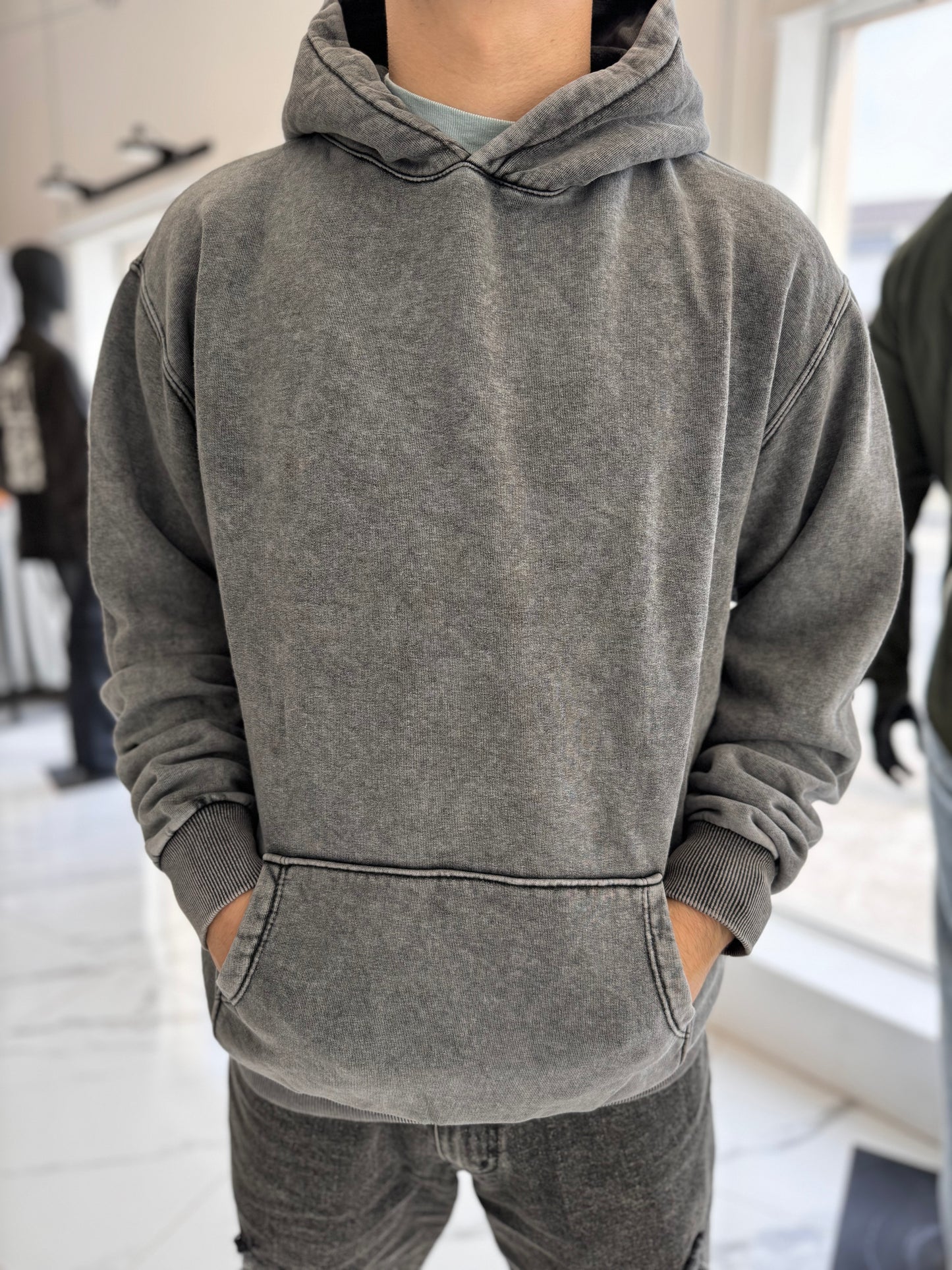 Canguro oversize gastado liso