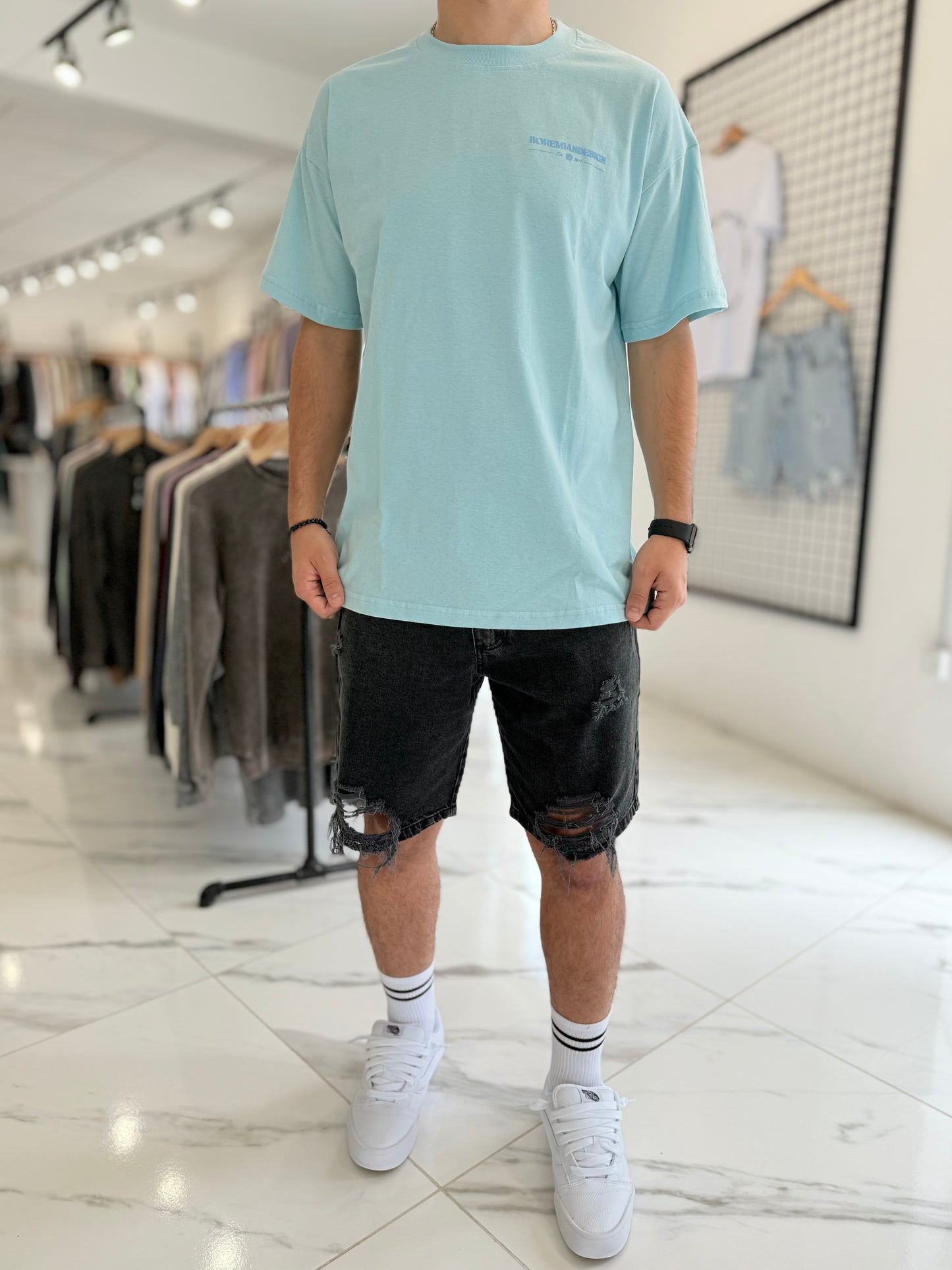 Remera oversize celeste "Waves"