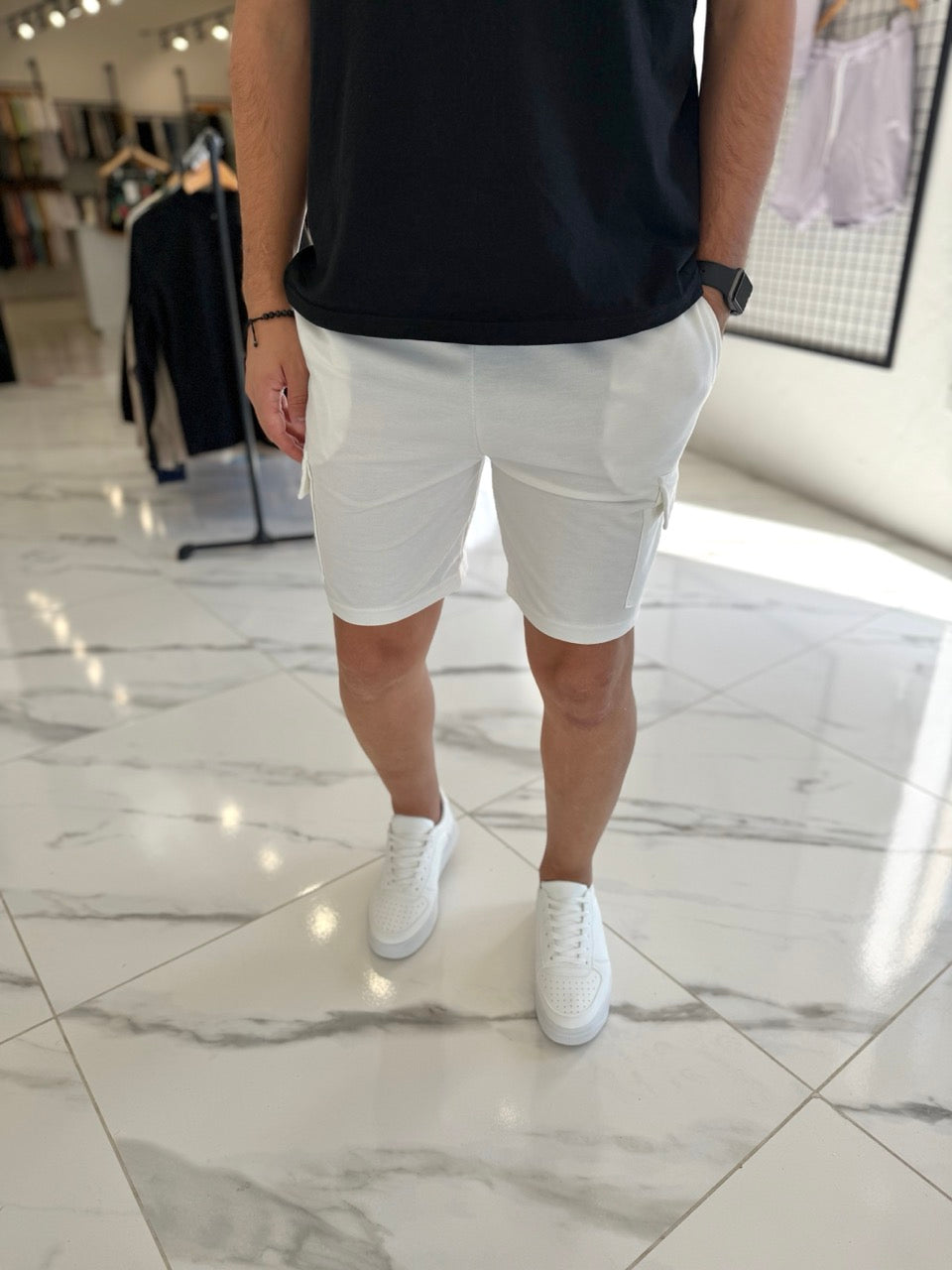 Bermuda deportiva cargo blanca