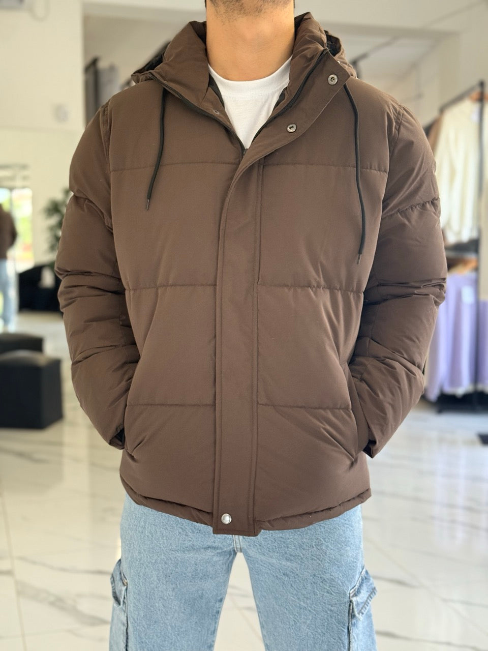 Campera puffer impermeable chocolate