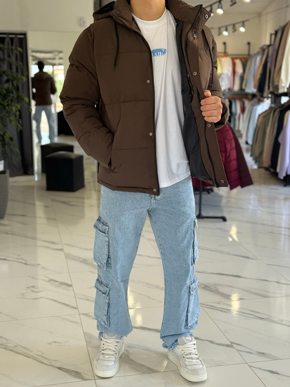 Campera puffer impermeable chocolate
