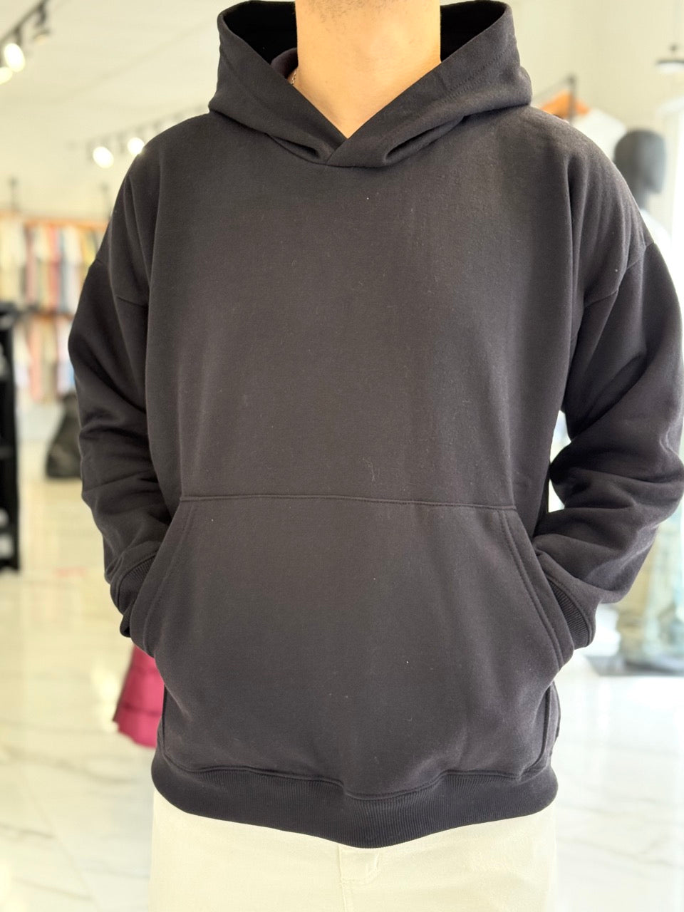 Canguro oversize negro liso