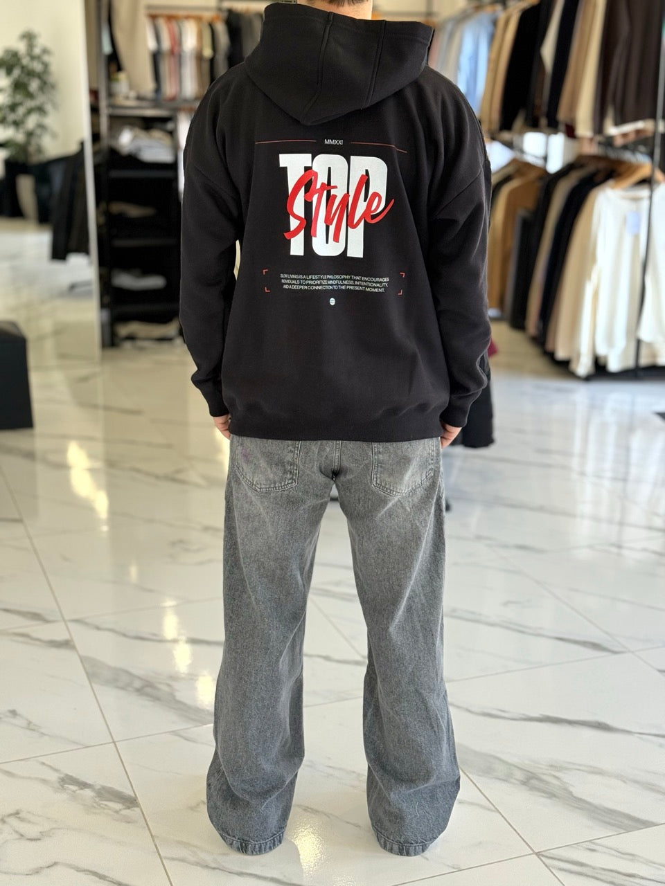 Canguro oversize negro "top style"
