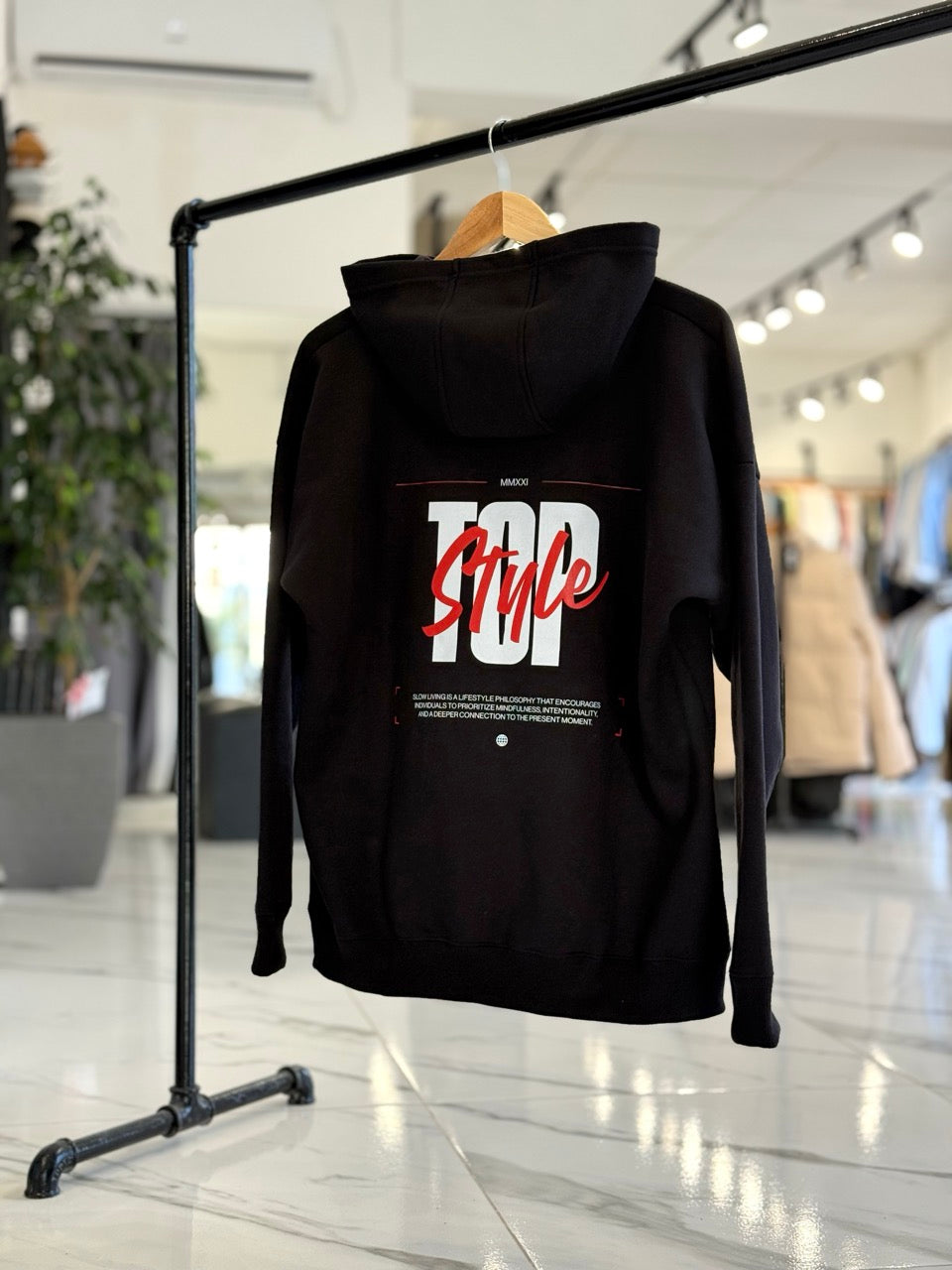 Canguro oversize negro "top style"