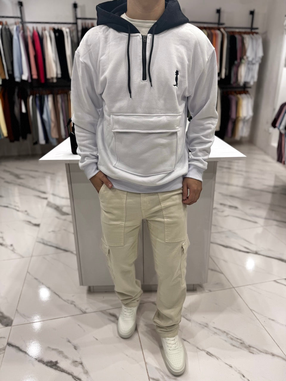 Canguro oversize “habano” blanco