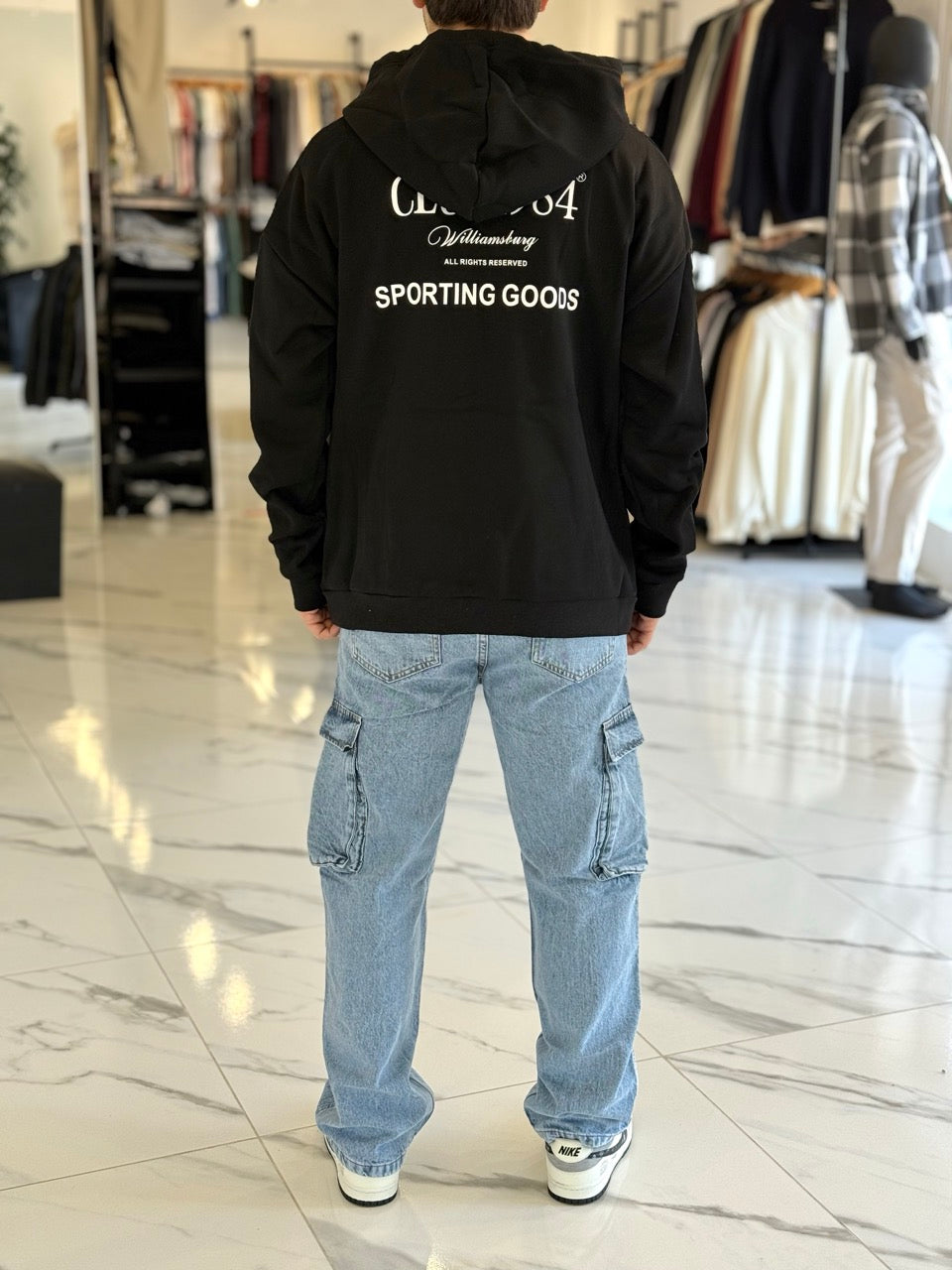 Canguro oversize "club 1984" negro