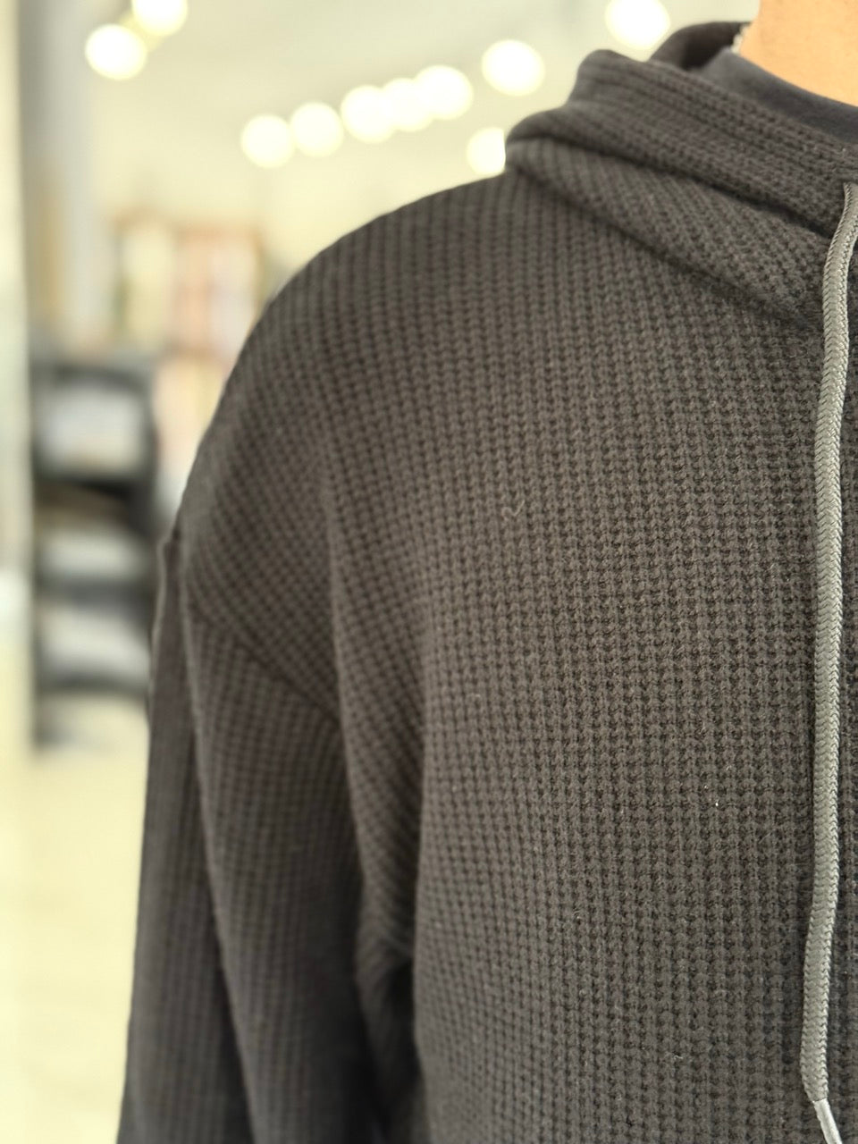 Canguro oversize tejido negro
