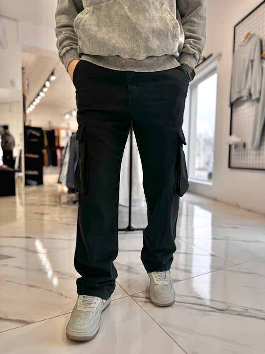 Jean cargo negro fuerte