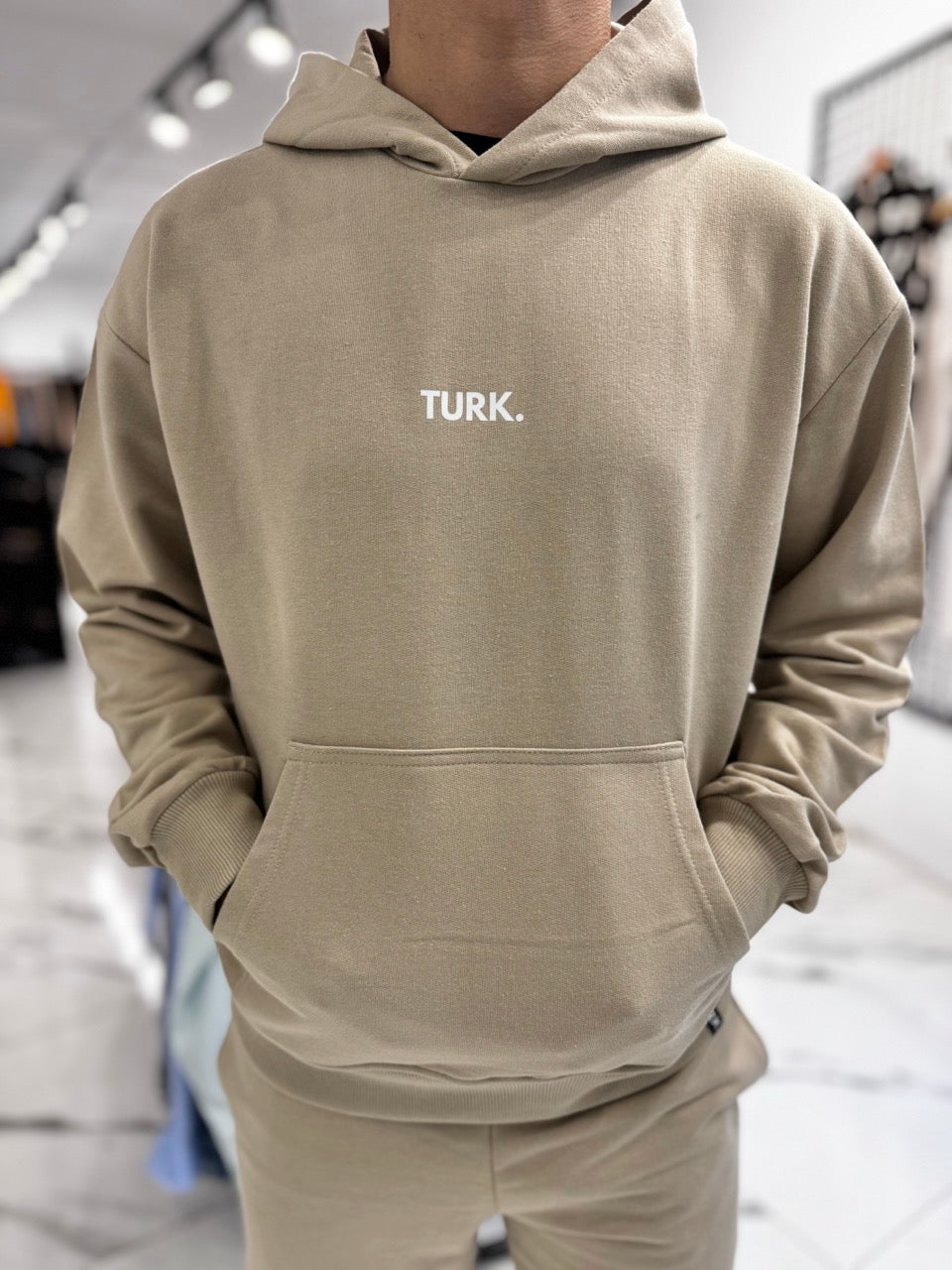 Conjunto jogging beige
