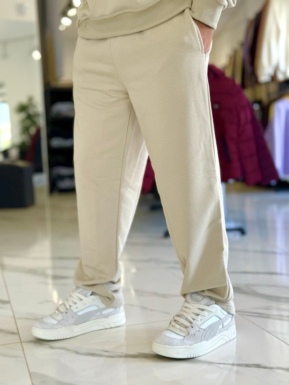 Conjunto deportivo oversize beige