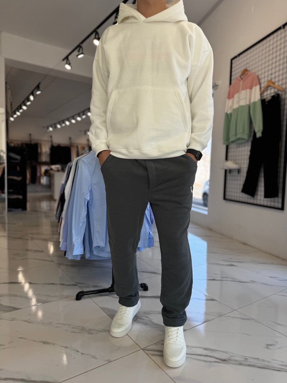 Jogging recto gris oscuro