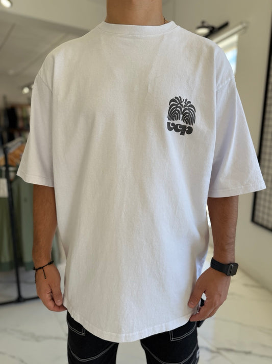 Remera oversize “Kalos”