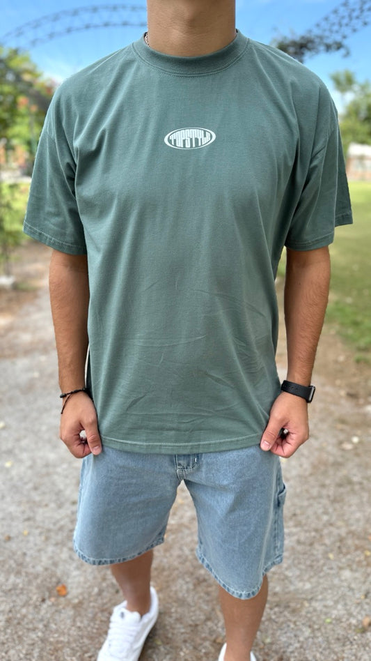 Remera oversize verde "TOP STYLE"