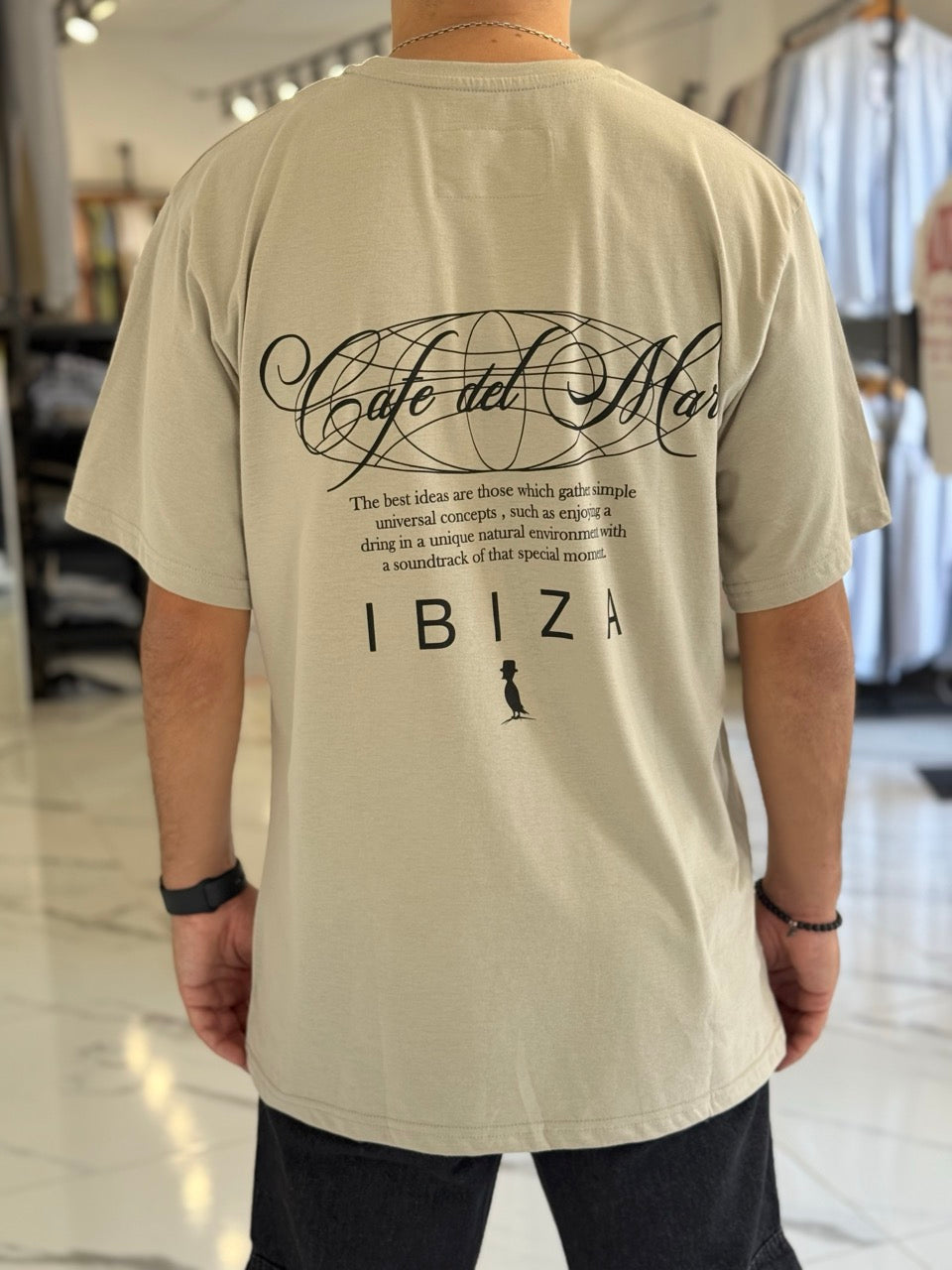 Remera oversize “Ibiza”