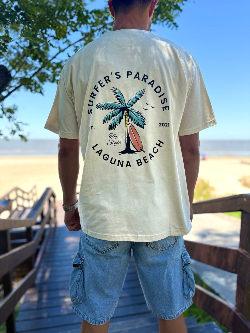 Remera oversize beige "surfers"