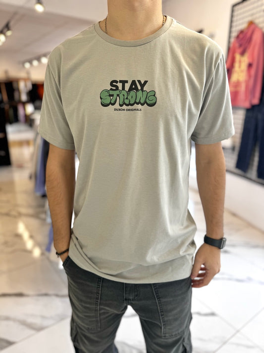 Remera doble estampa gris “stay strong”