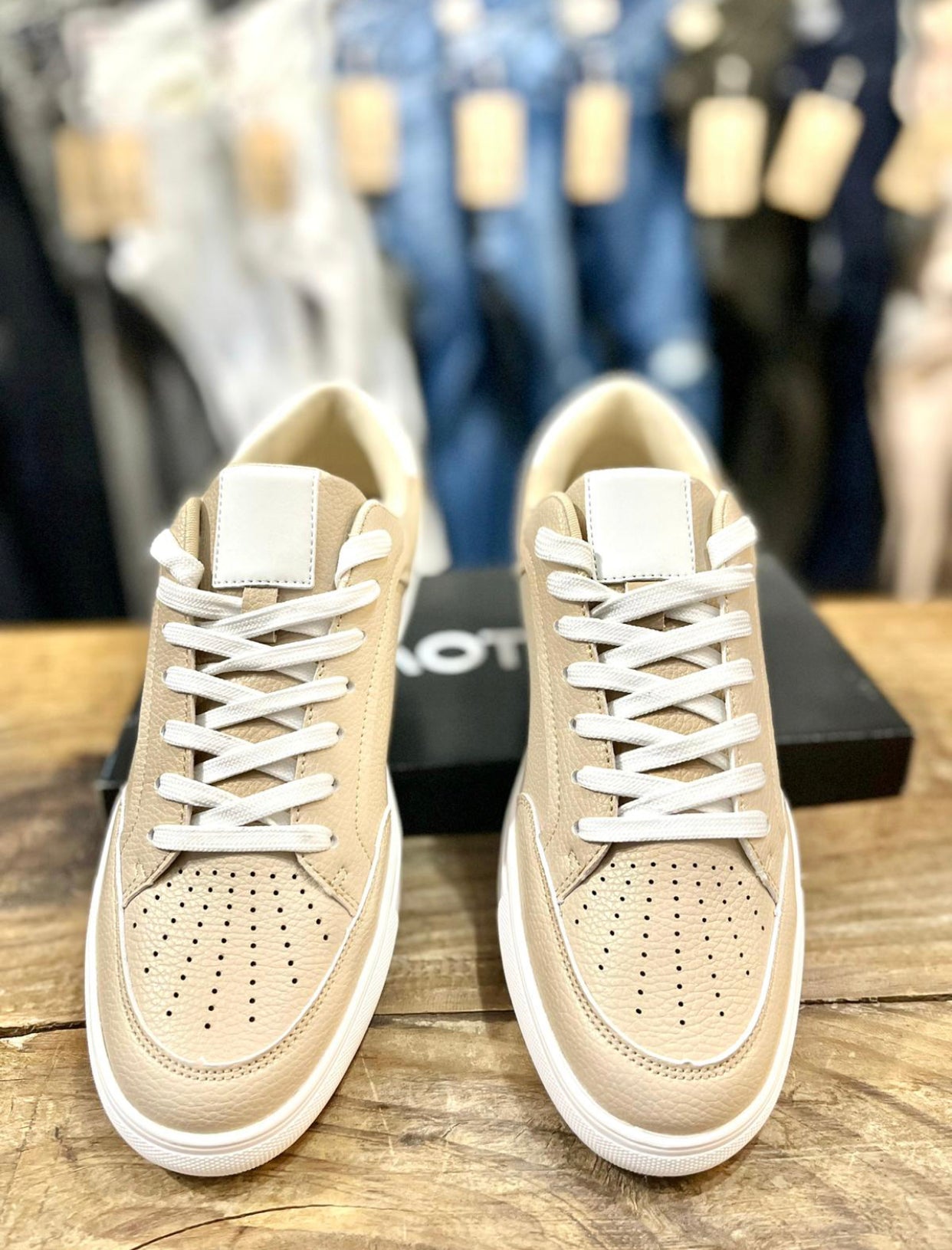 Championes cuero beige/blanco