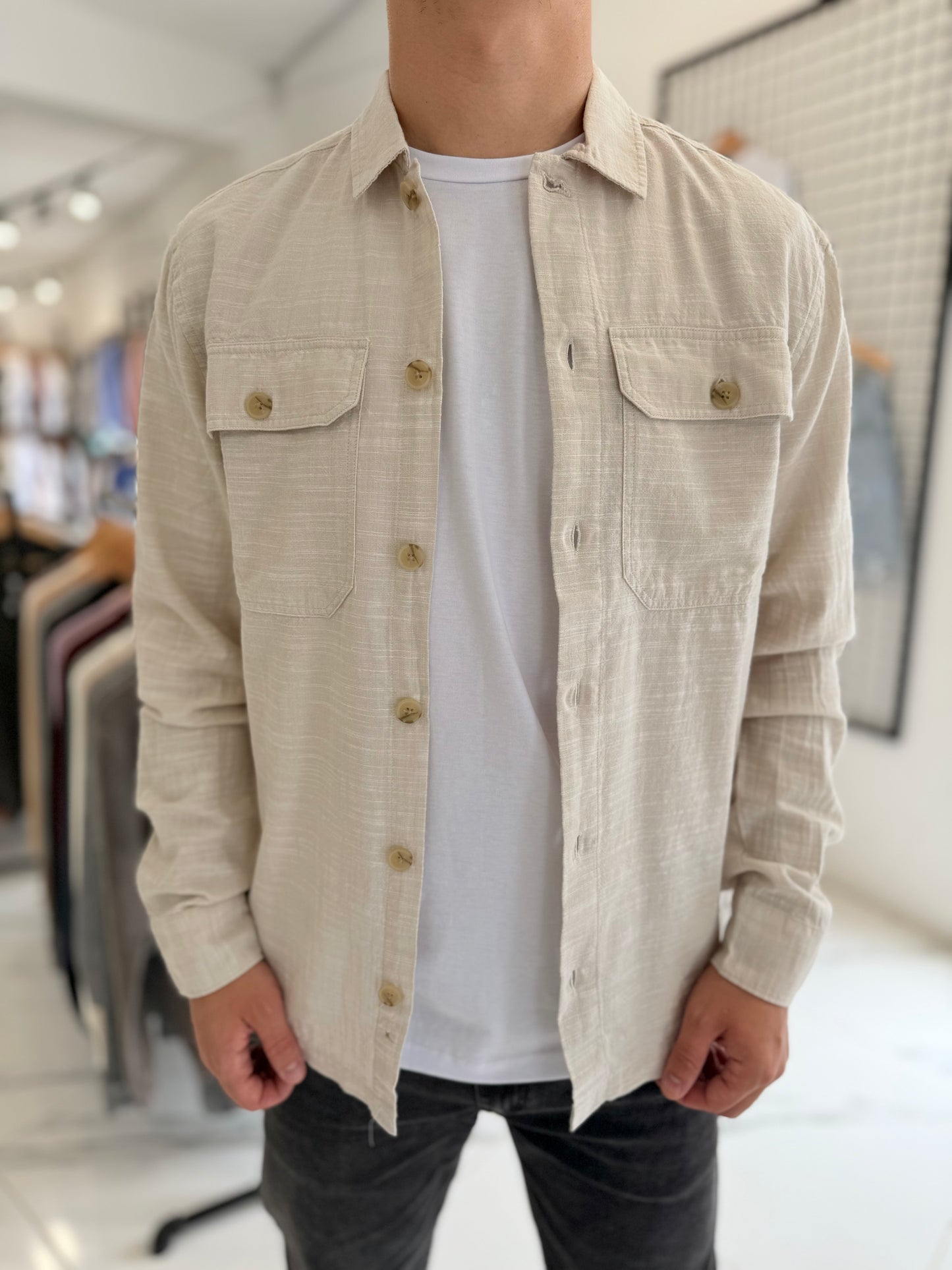 Sobrecamisa de lino beige