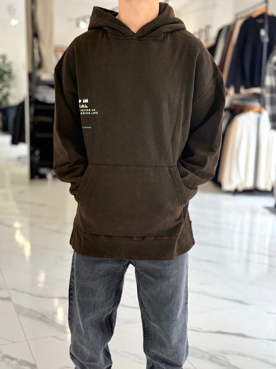 Canguro oversize chocolate "Hereal"