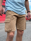 Bermuda cargo camel con costuras