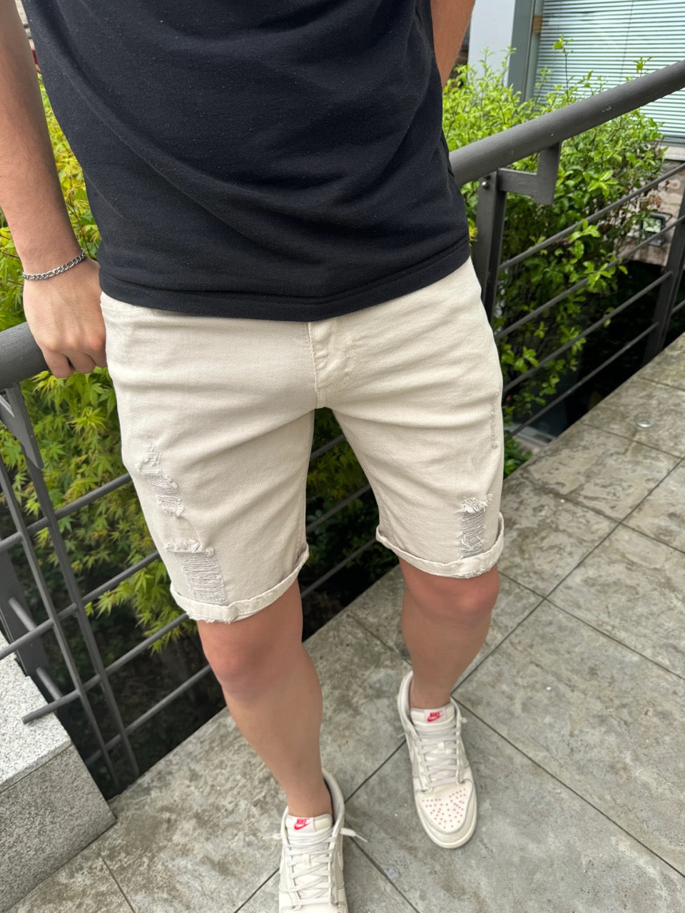 Bermuda beige rajada