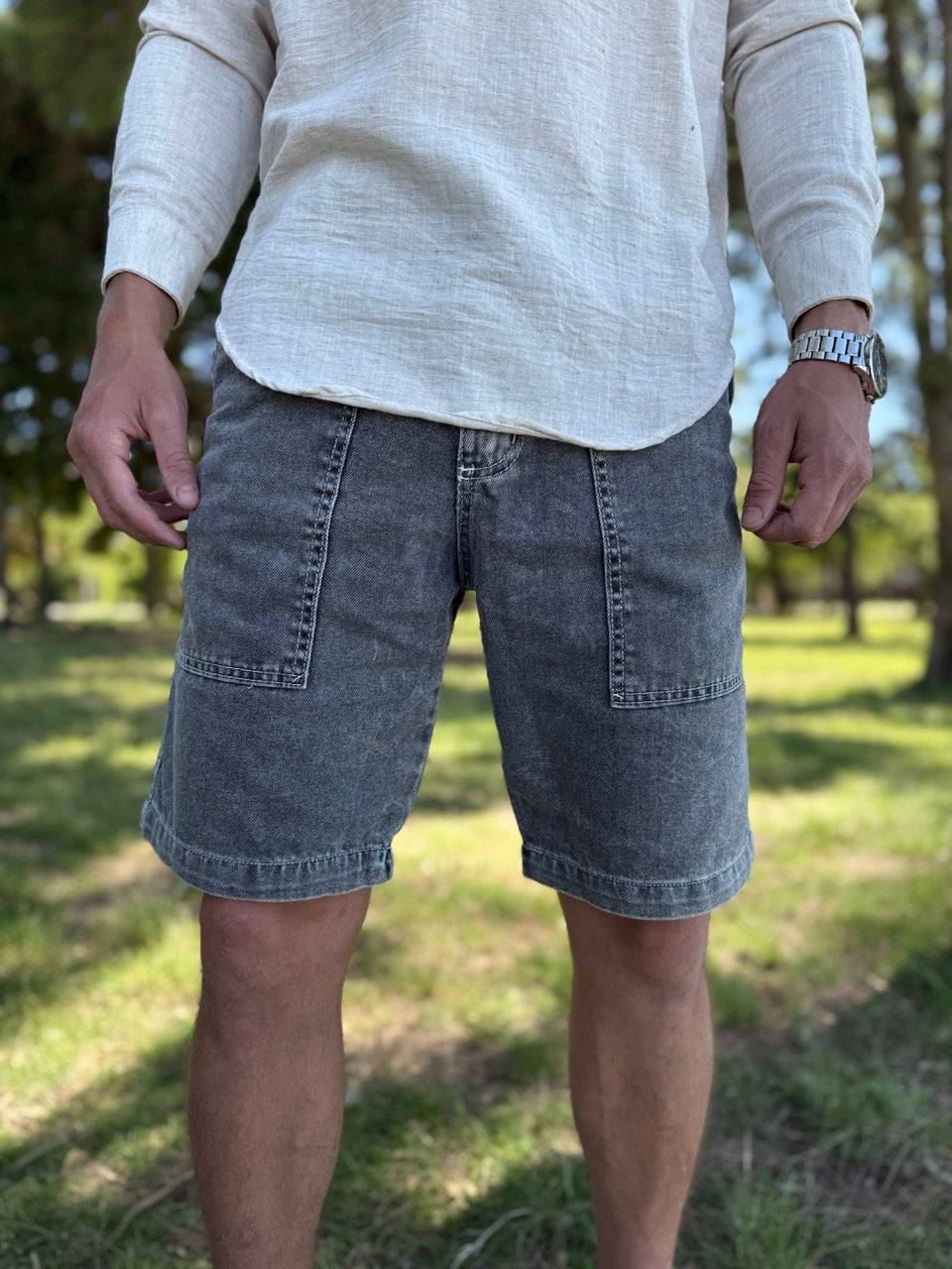 Bermuda jean con costuras