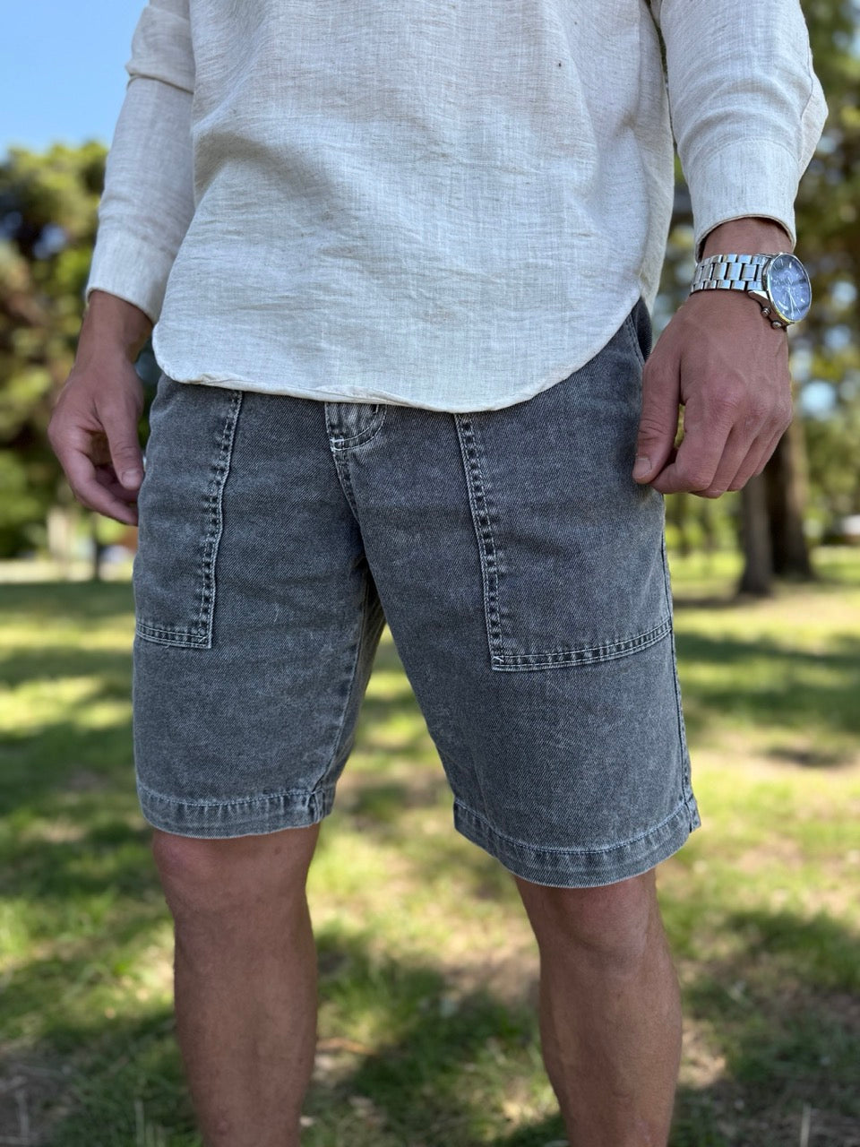 Bermuda jean con costuras