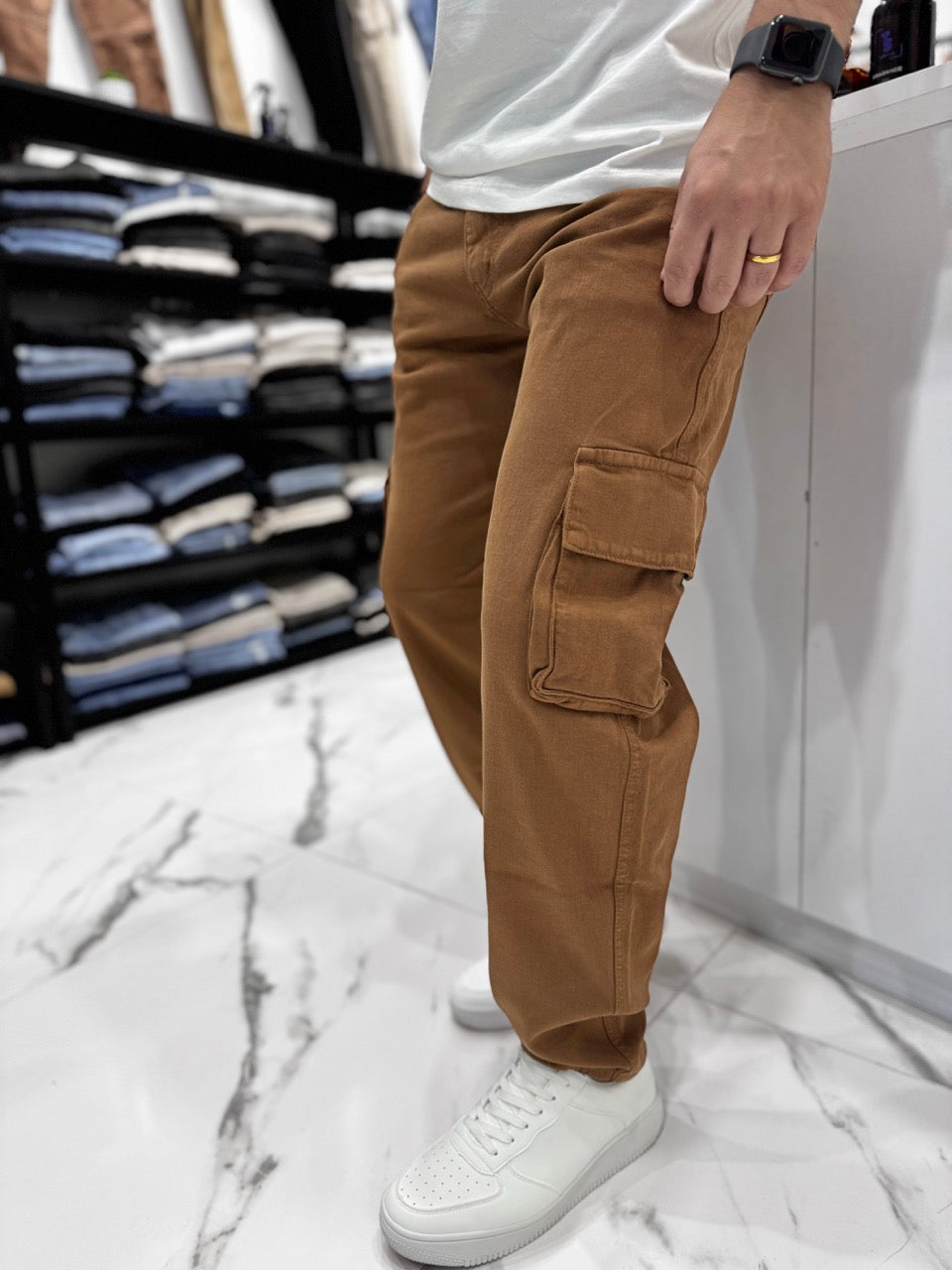 Boyfriend cargo chocolate