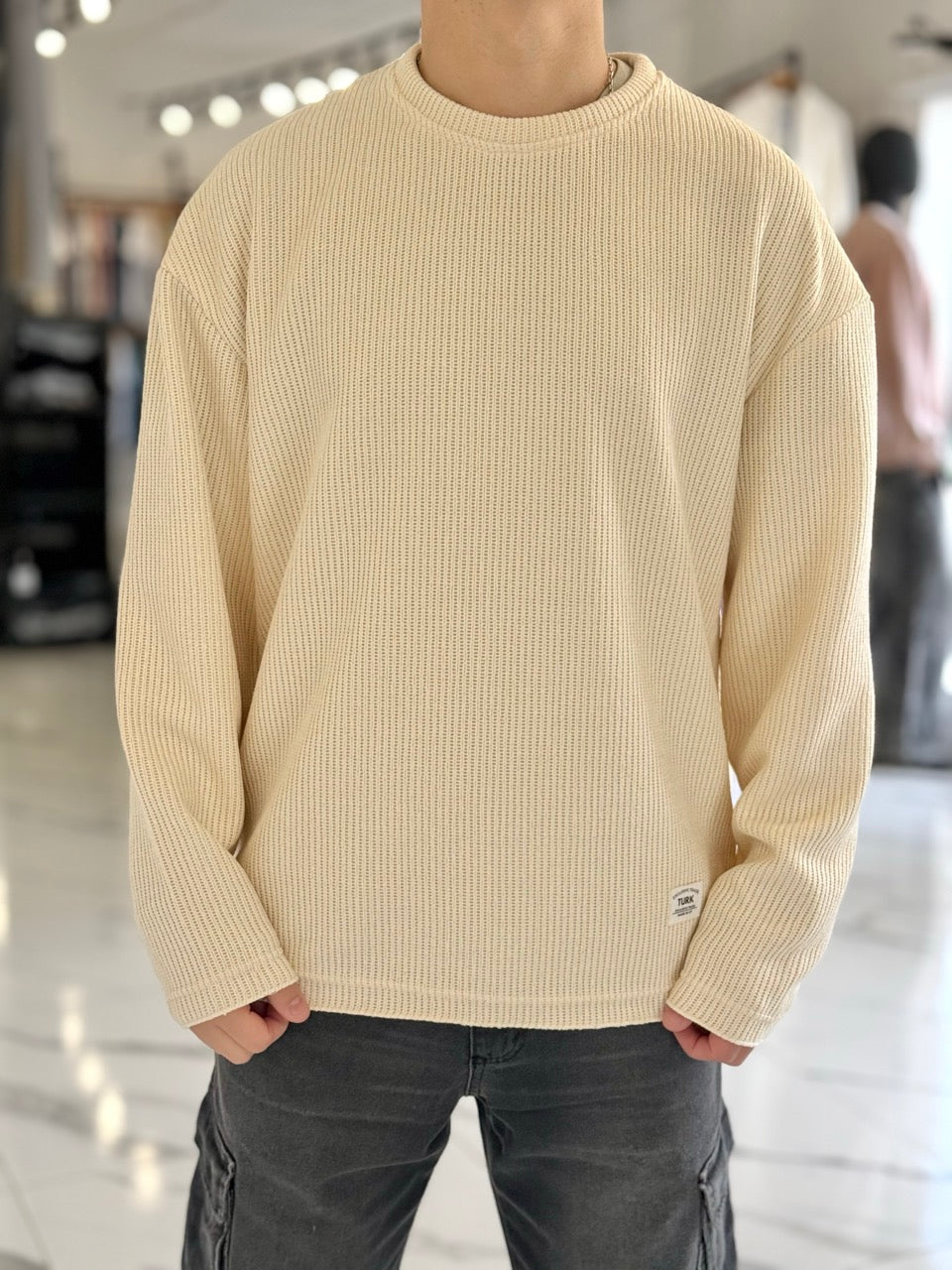 Buzo oversize tejido crudo