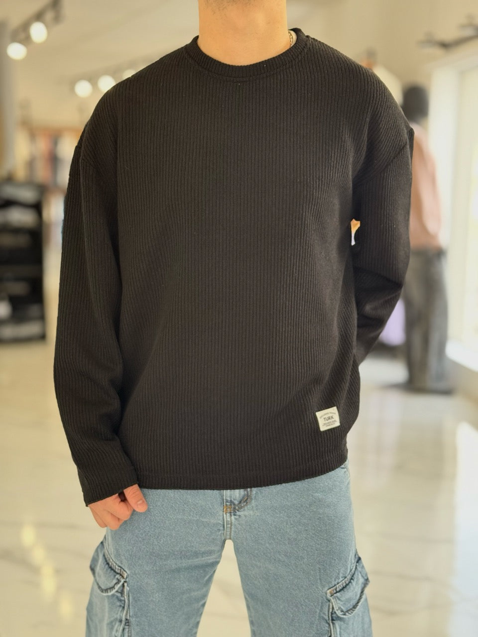 Buzo oversize tejido negro