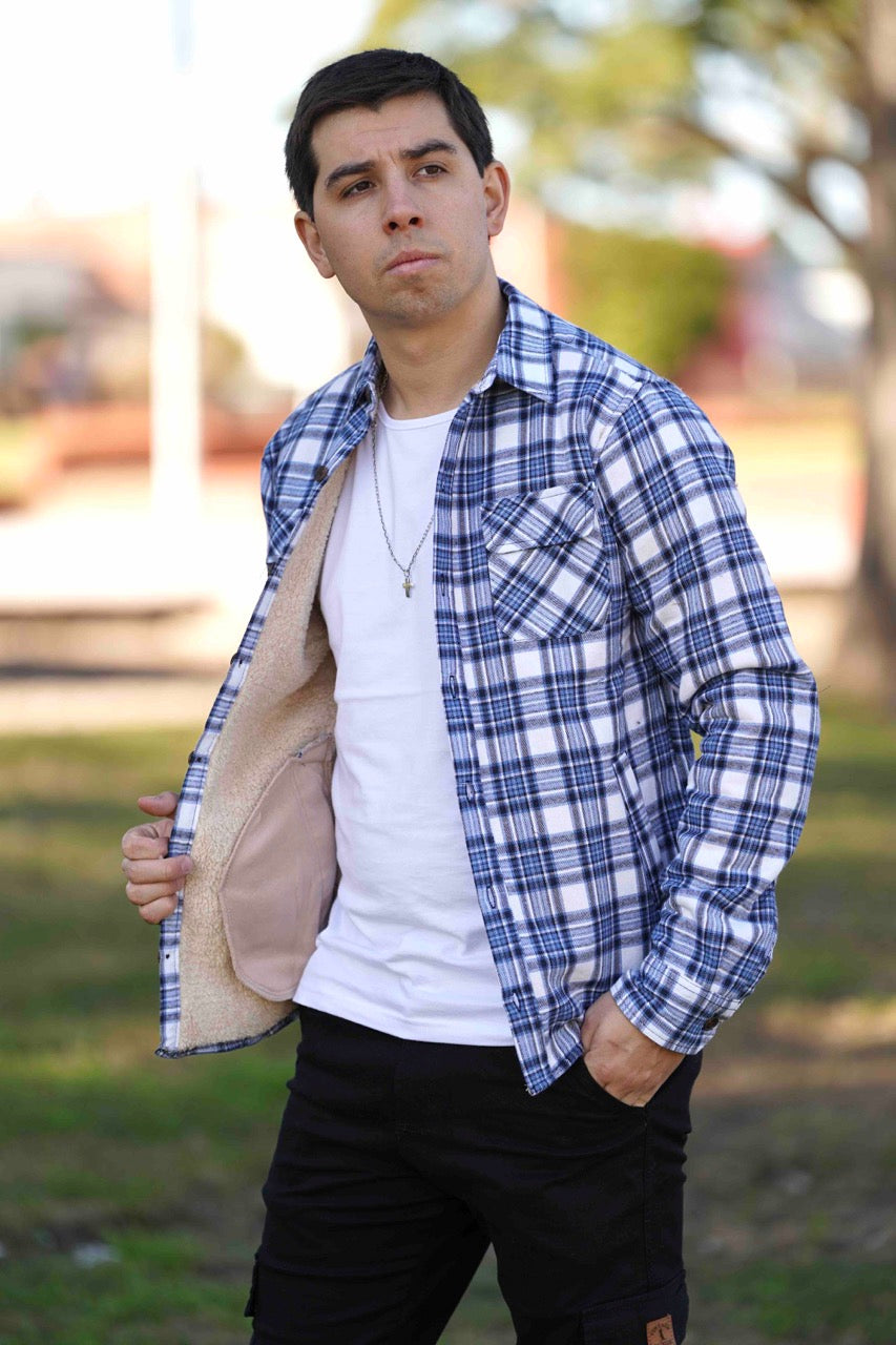 Sobrecamisa con corderito cuadros celeste