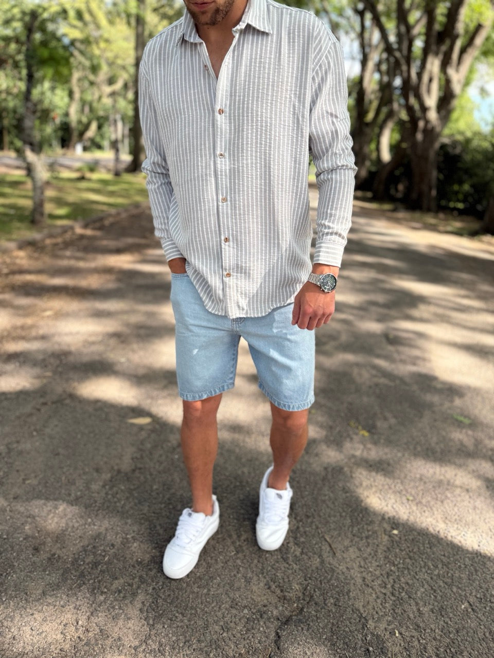 Camisa lino gris raya blanca