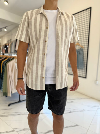 Camisa manga corta beige rayada