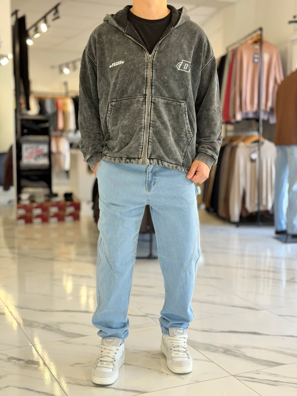 Campera boxy fit gastada