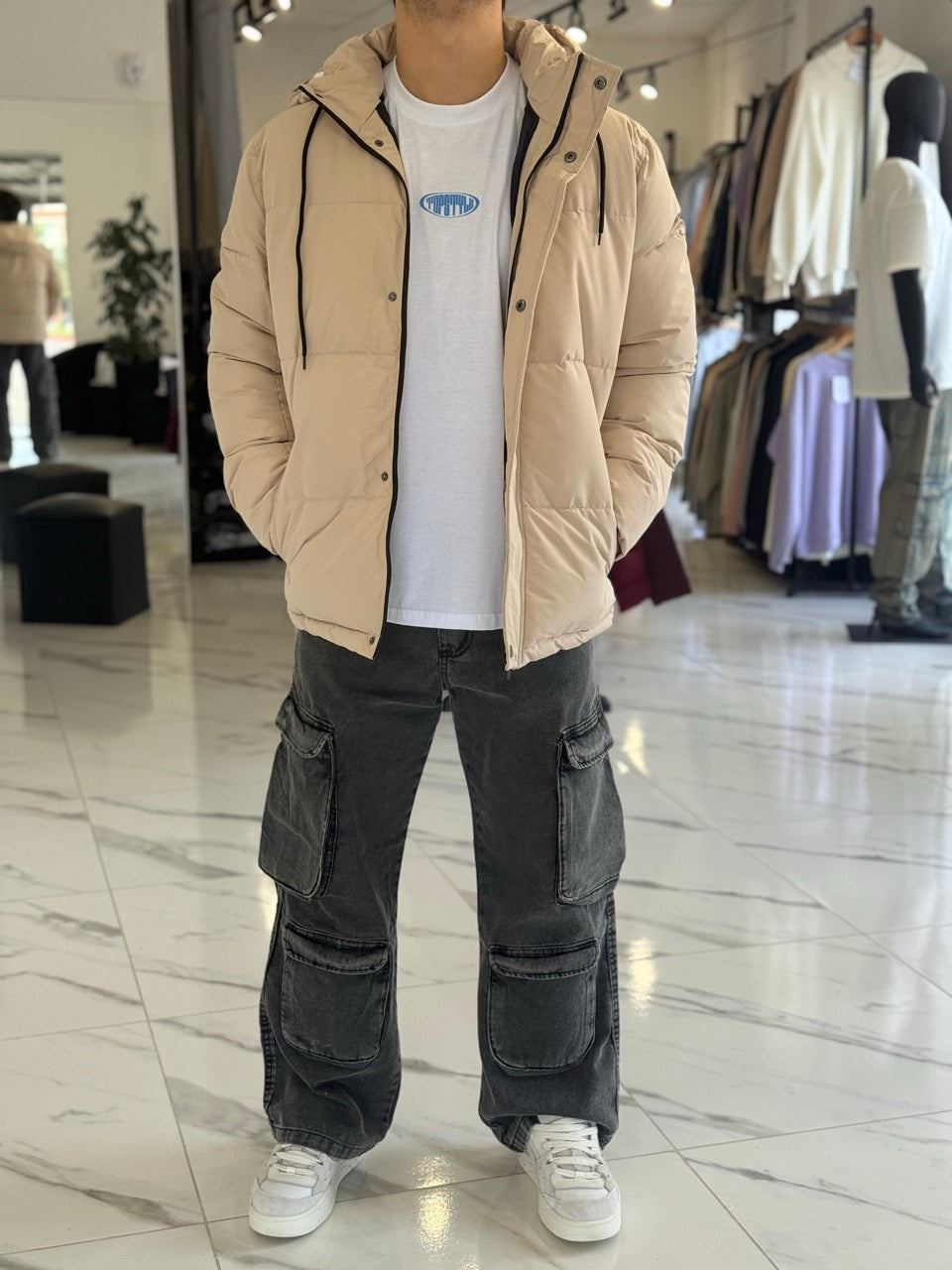 Campera puffer impermeable beige