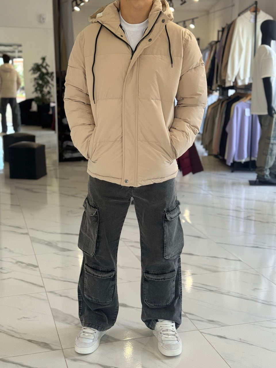 Campera puffer impermeable beige