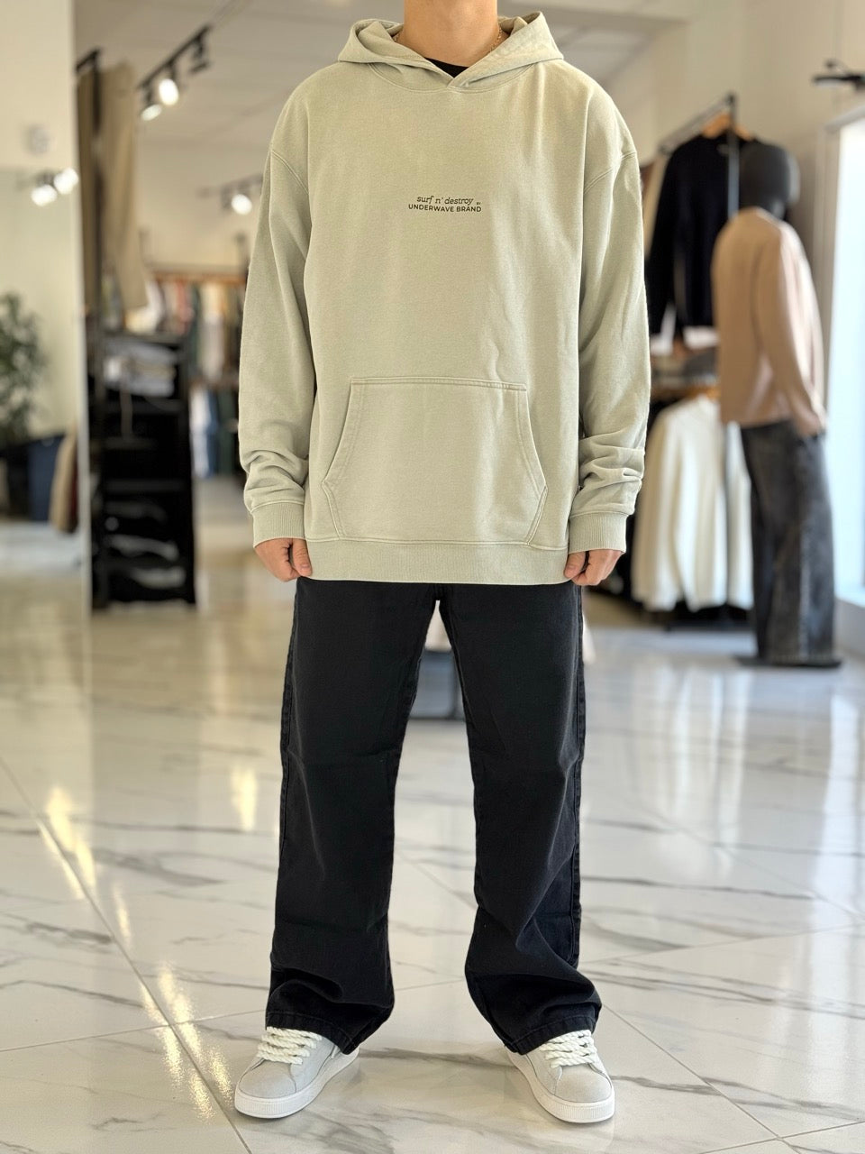 Canguro oversize "pez" gris