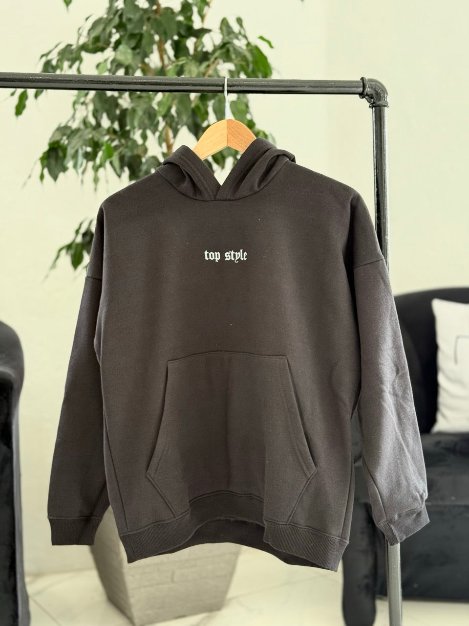Canguro oversize negro "streetwear"