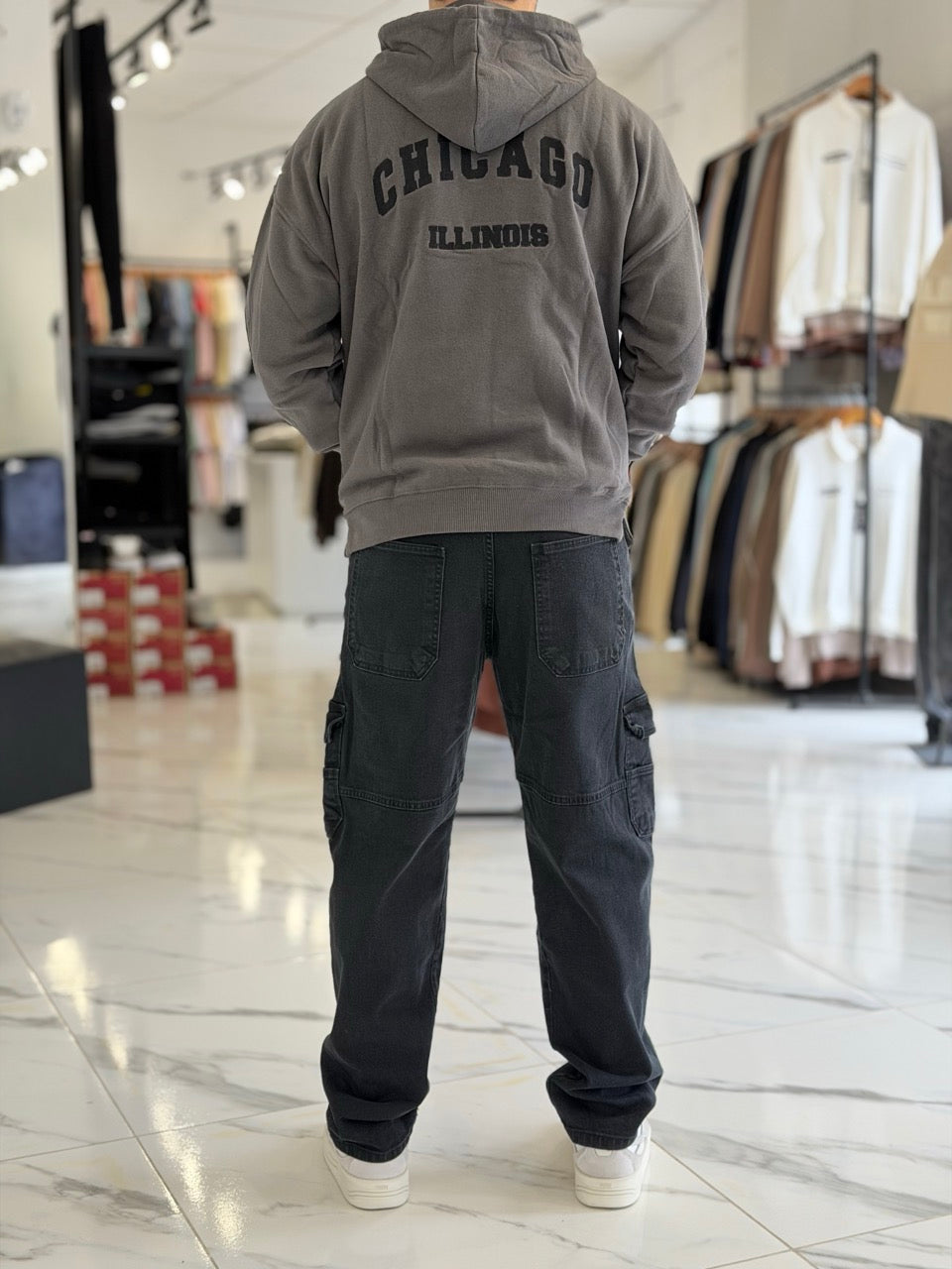 gris oscuro