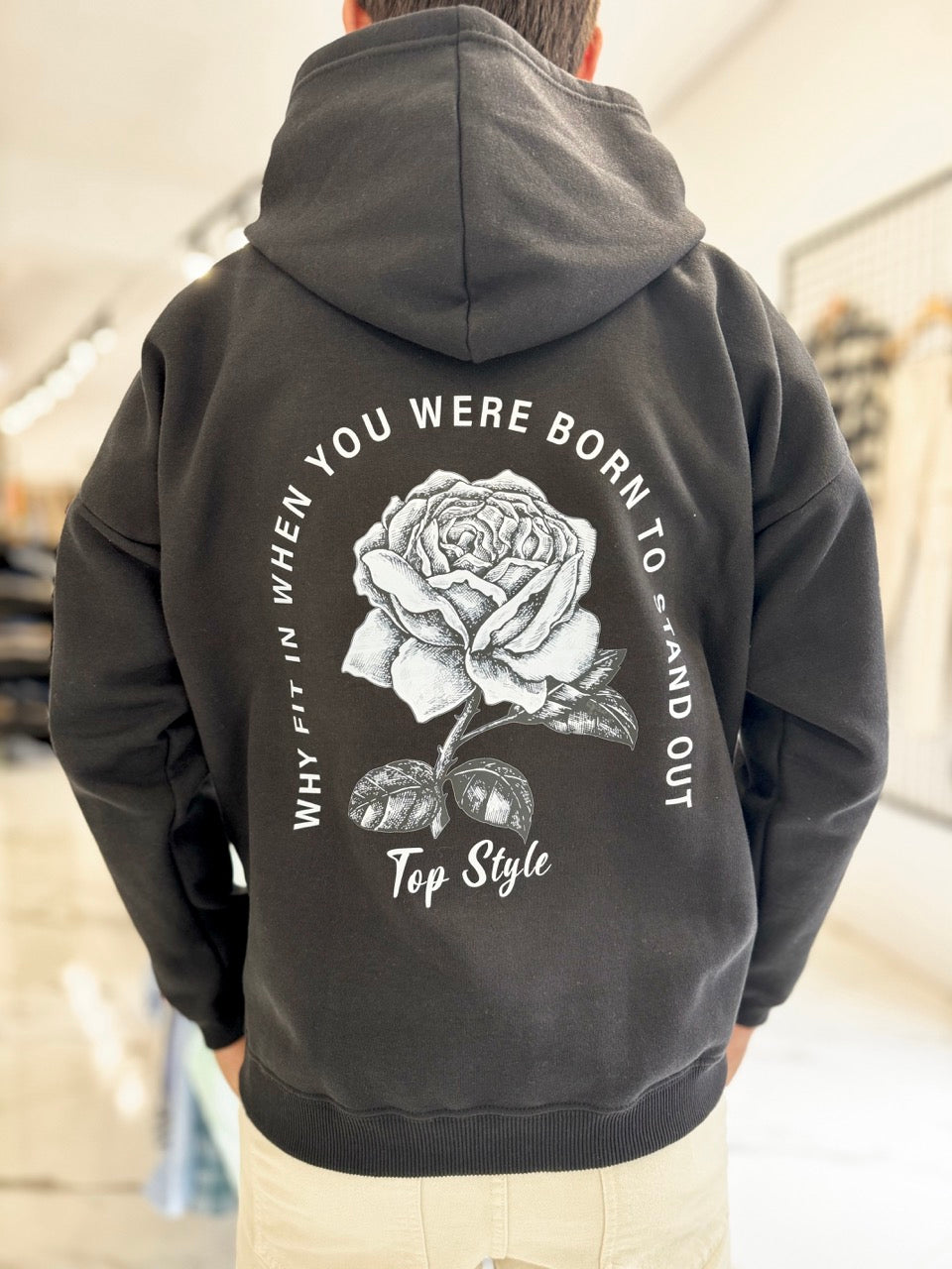 Canguro oversize negro "rosa"