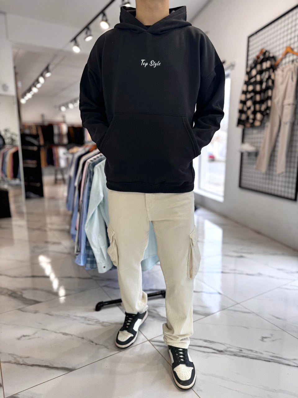 Canguro oversize negro "rosa"