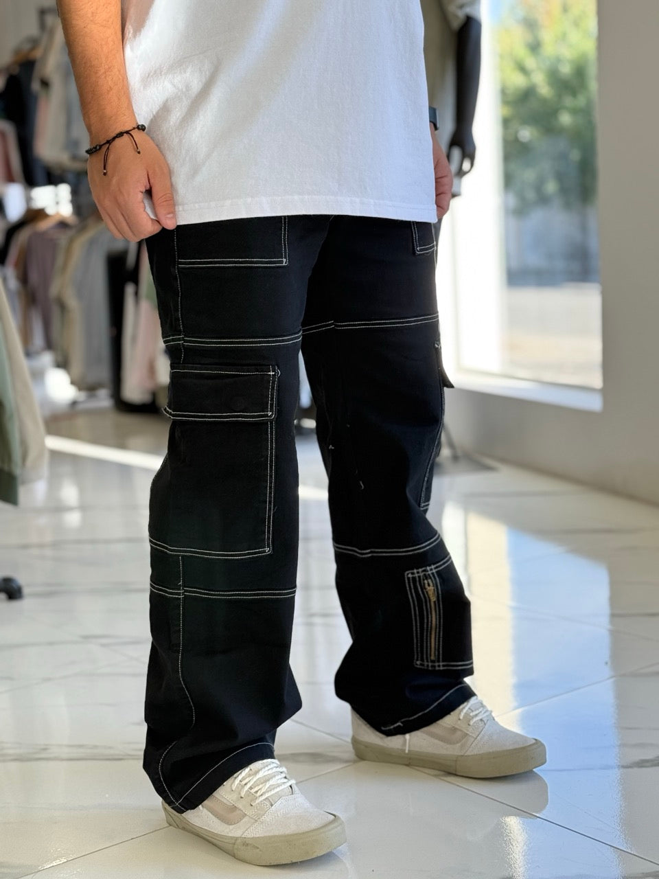 Jean cargo "Bronco" negro c/costura