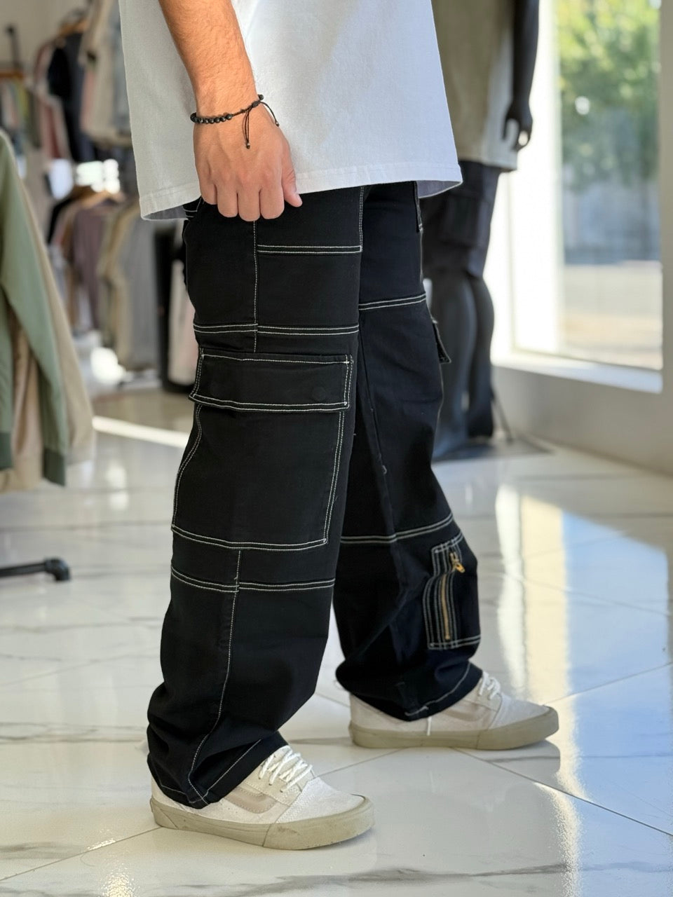 Jean cargo "Bronco" negro c/costura