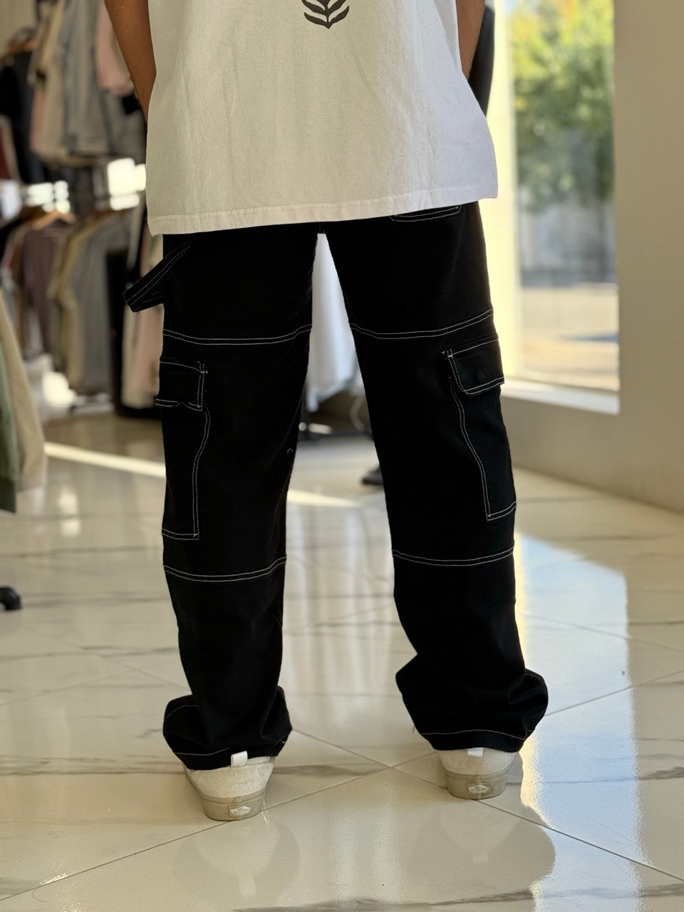 Jean cargo "Bronco" negro c/costura