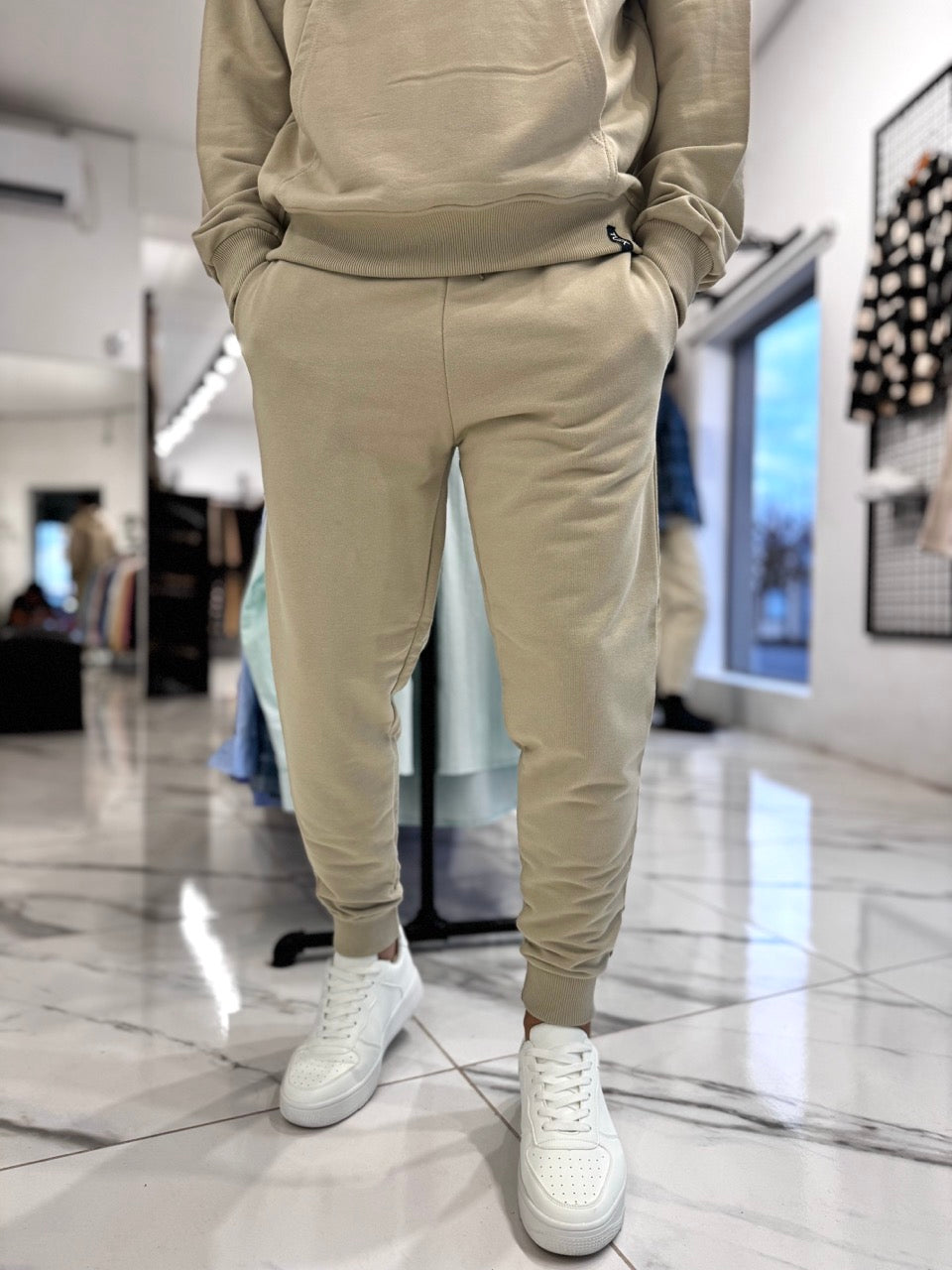 Conjunto jogging beige