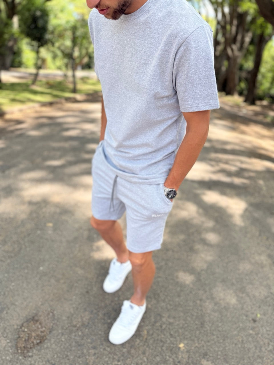 Conjunto gris
