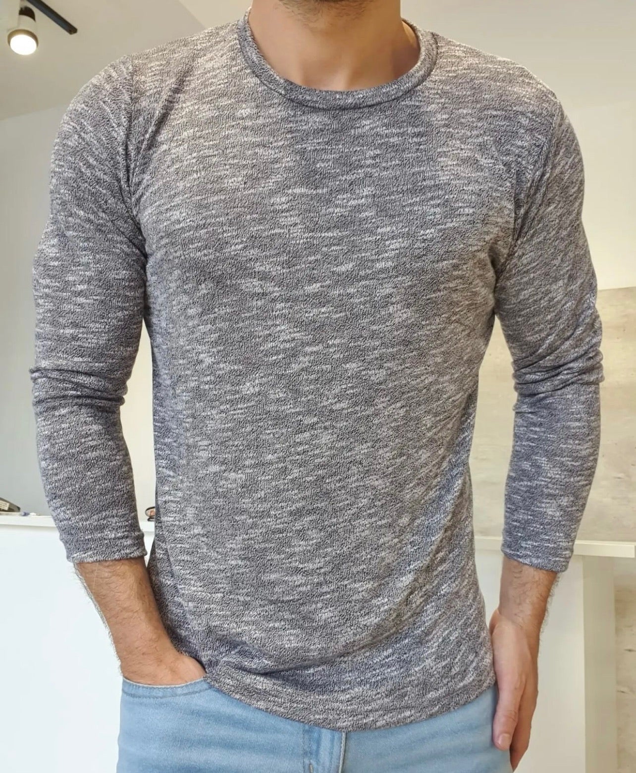 Buzo fino jaspeado gris