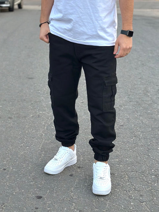 Jogger cargo negro