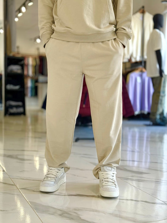 Conjunto deportivo oversize beige