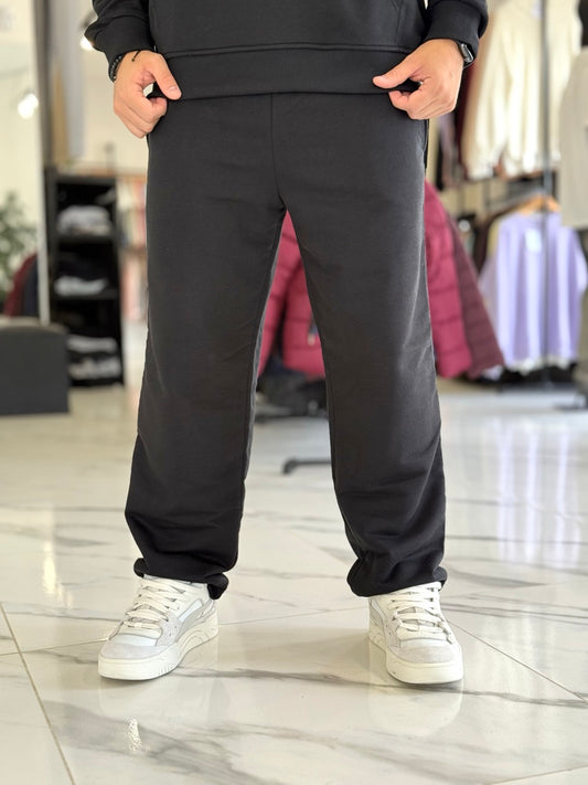 Conjunto deportivo oversize negro